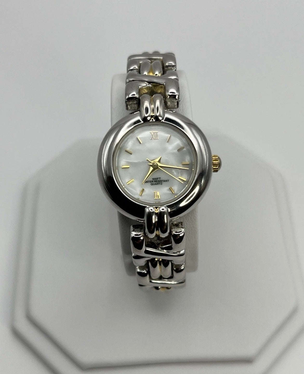 Cute Two Tone Women’s Vintage Watch