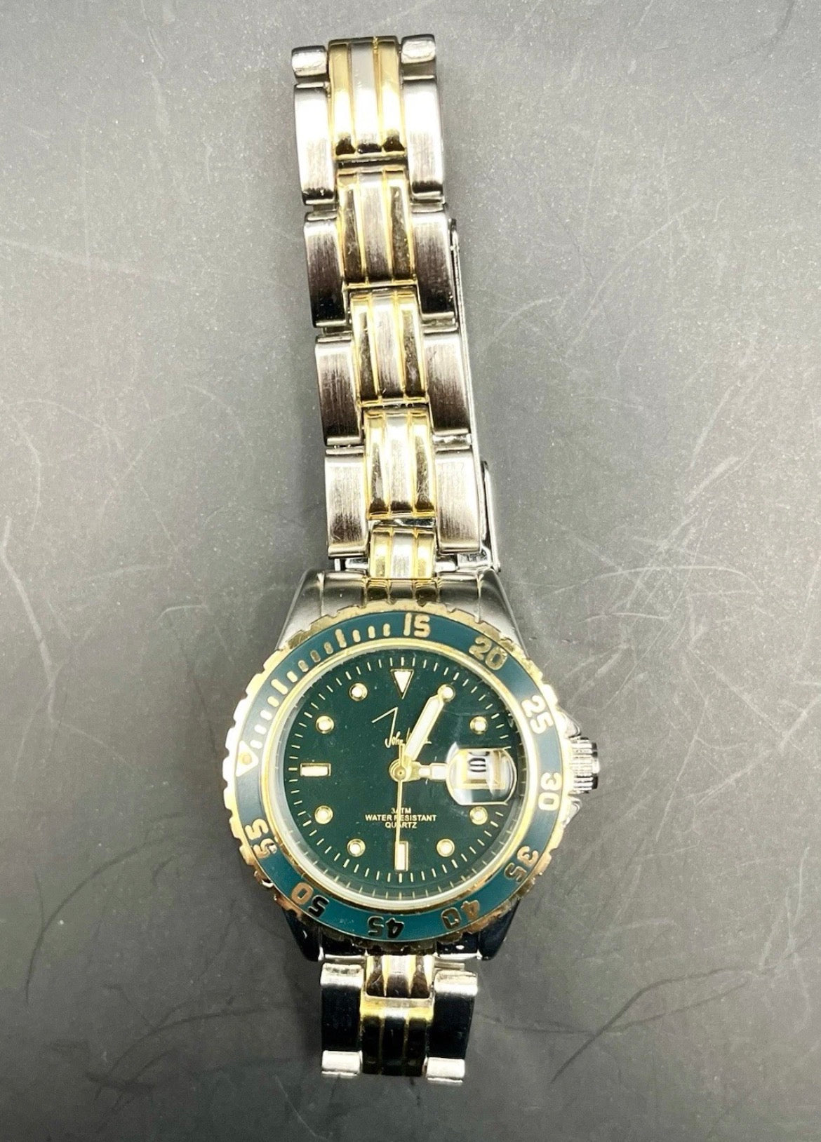 John Weitz Women’s Quartz Dive Watch
