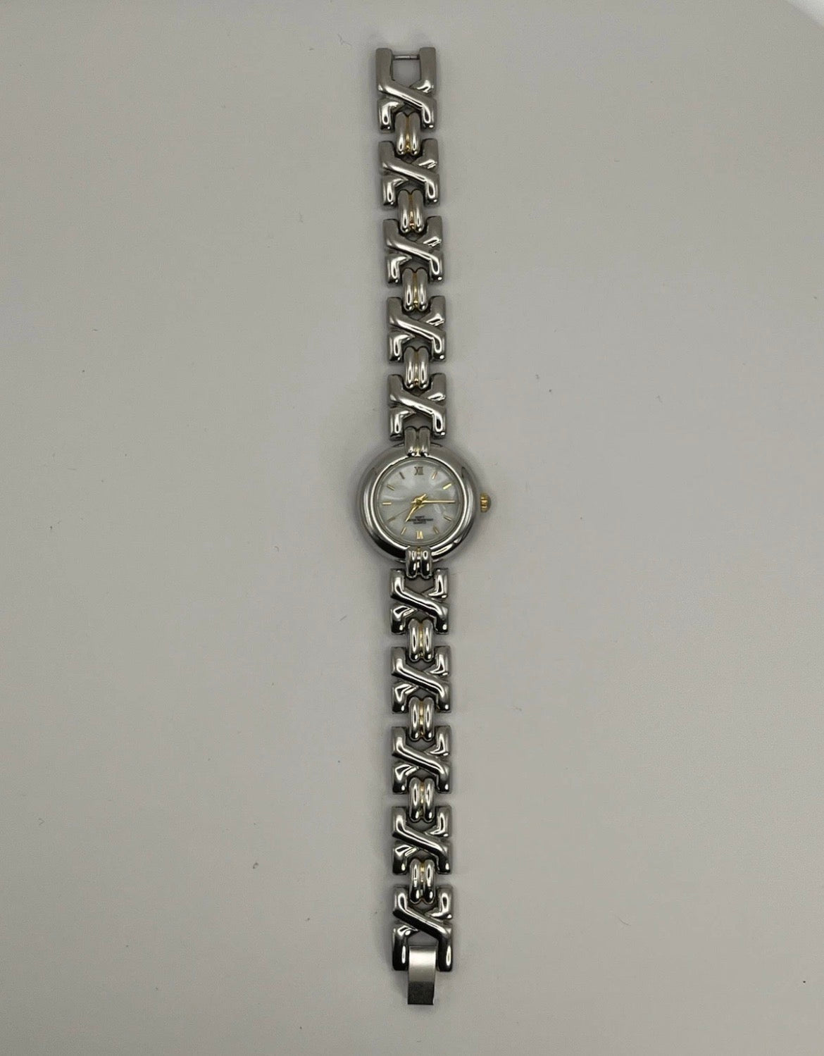 Cute Two Tone Women’s Vintage Watch